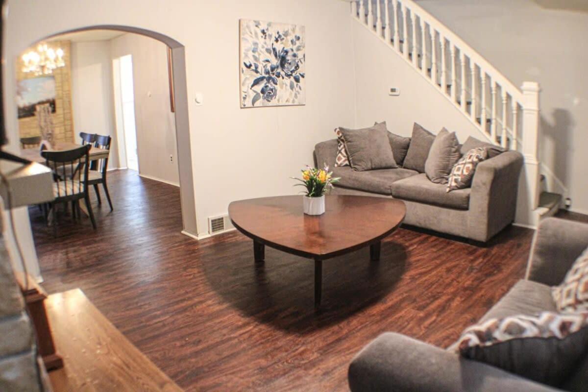 Appartamento Massive 4 Bed House-Short Walk To Amazing View Pittsburgh Esterno foto