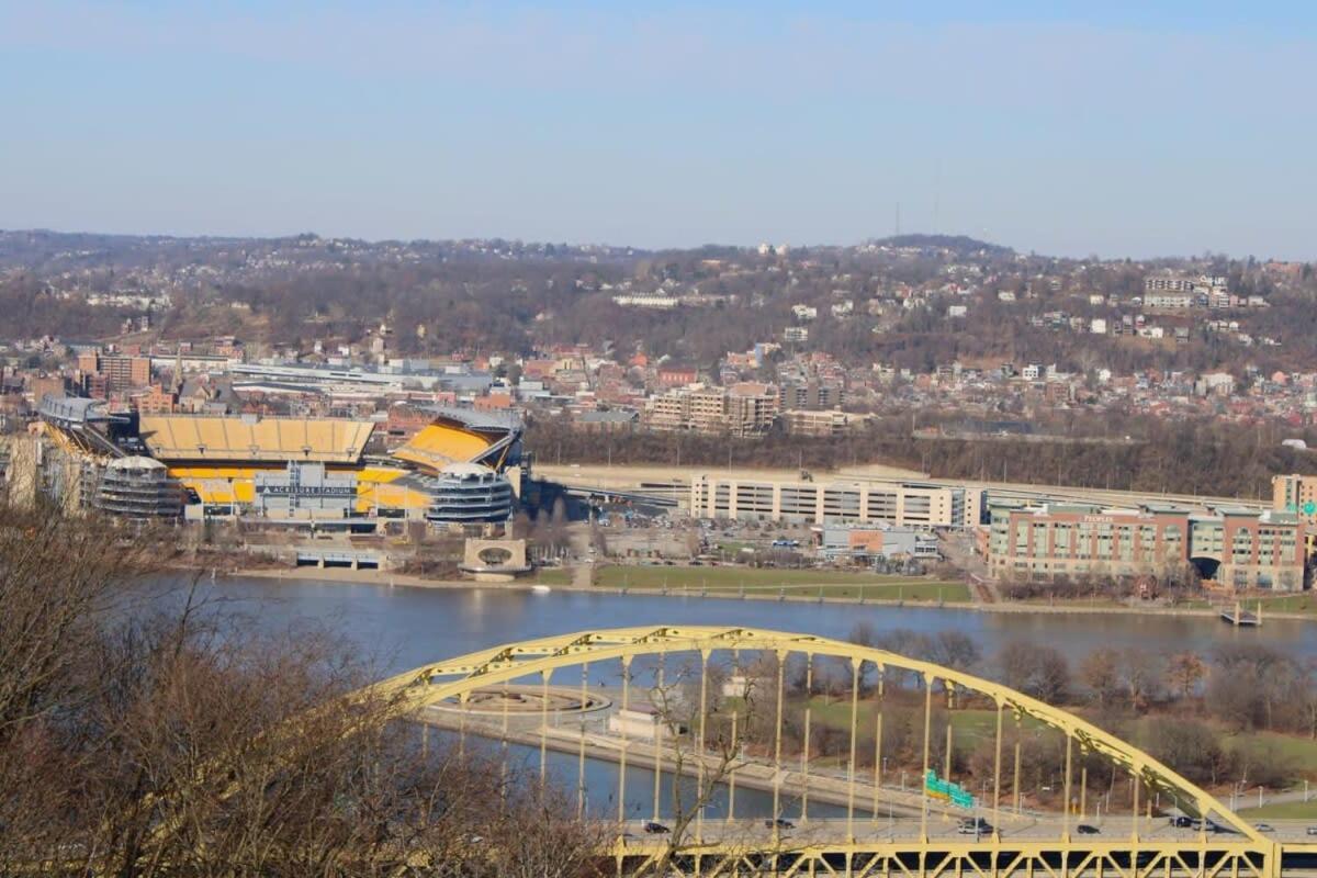 Appartamento Massive 4 Bed House-Short Walk To Amazing View Pittsburgh Esterno foto